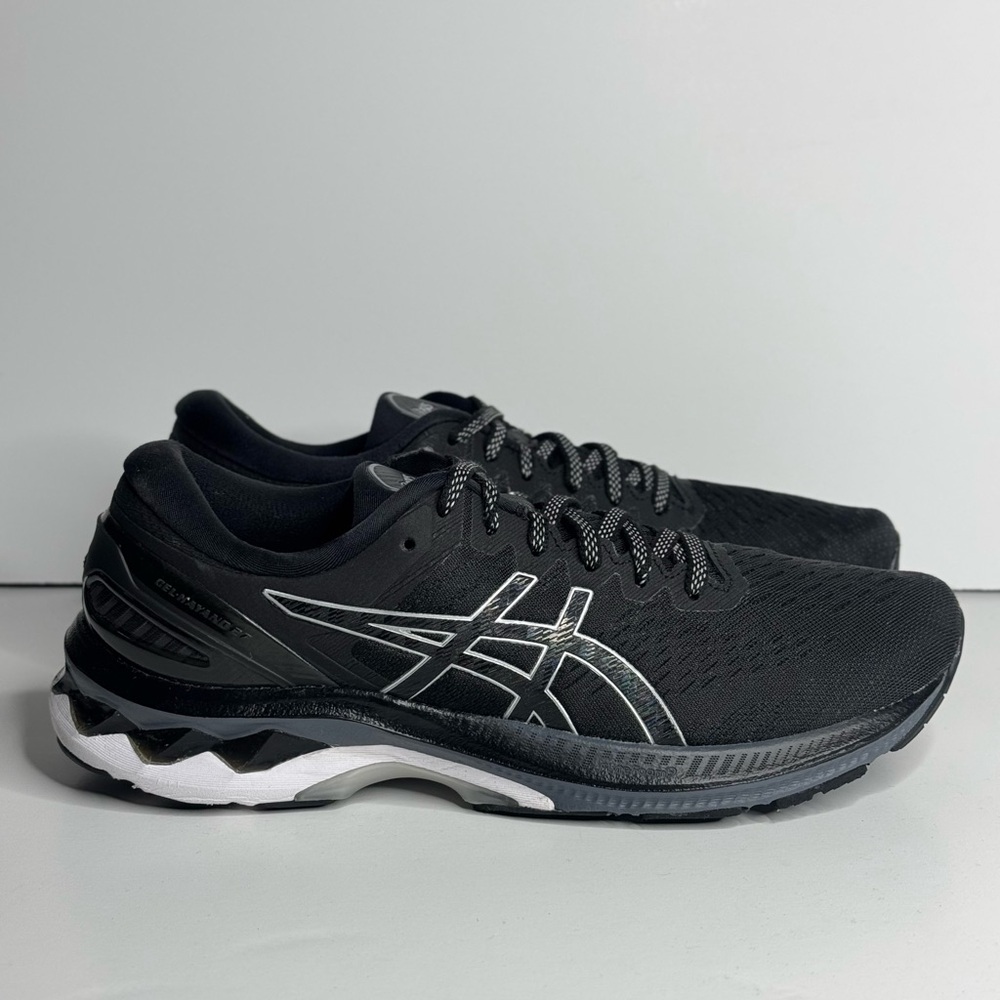 ASICS Women's GEL-KAYANO 27 Running Shoes Black Size 9.5 EUC